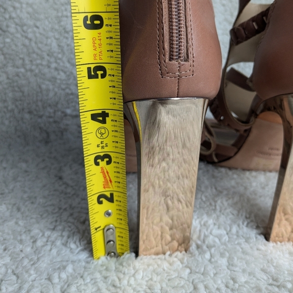 BCBGMAXAZRIA Women's DORIE Dress Sandal size 10 US Tan color - Picture 11 of 15